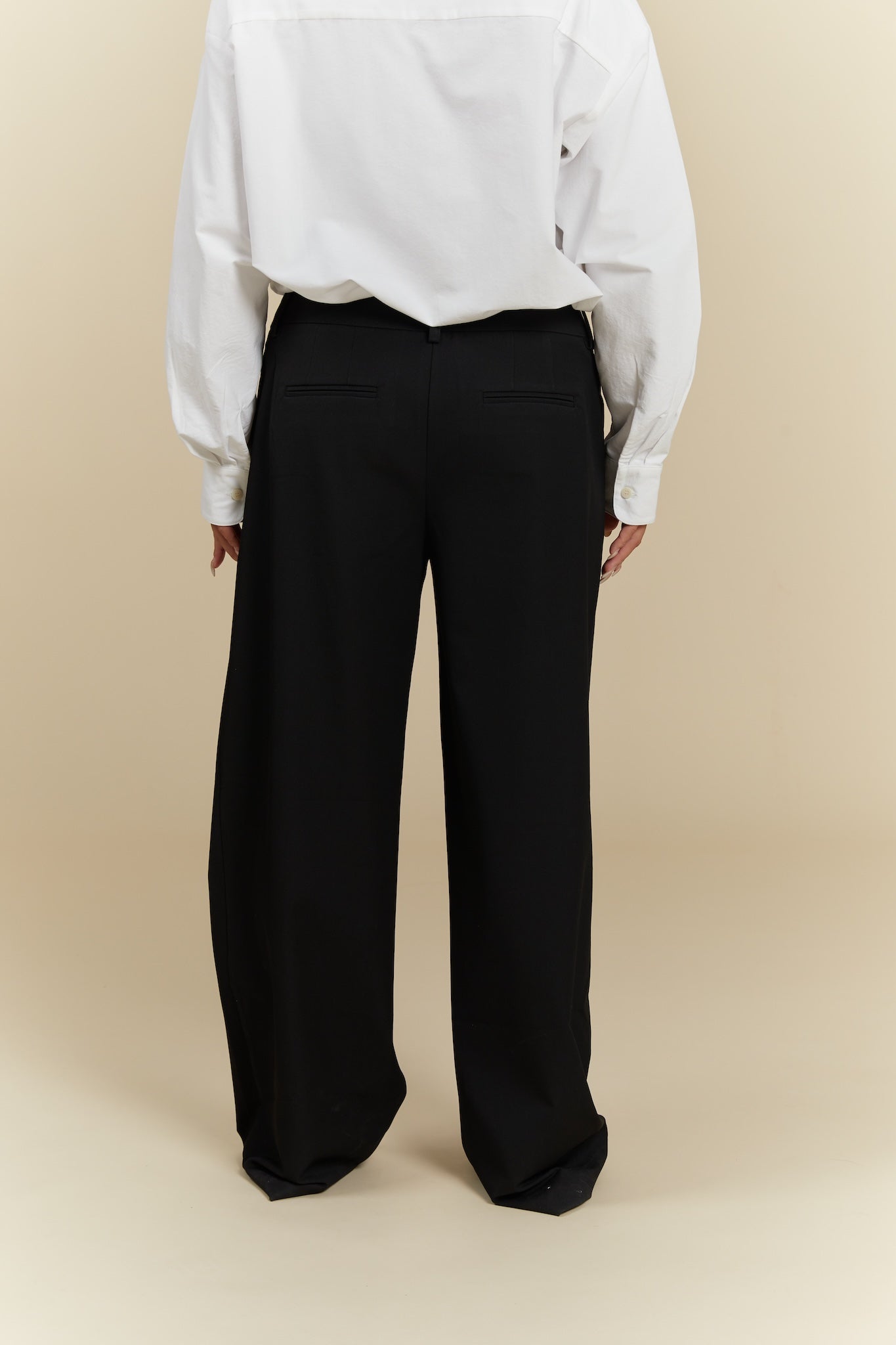  – M – 169cm